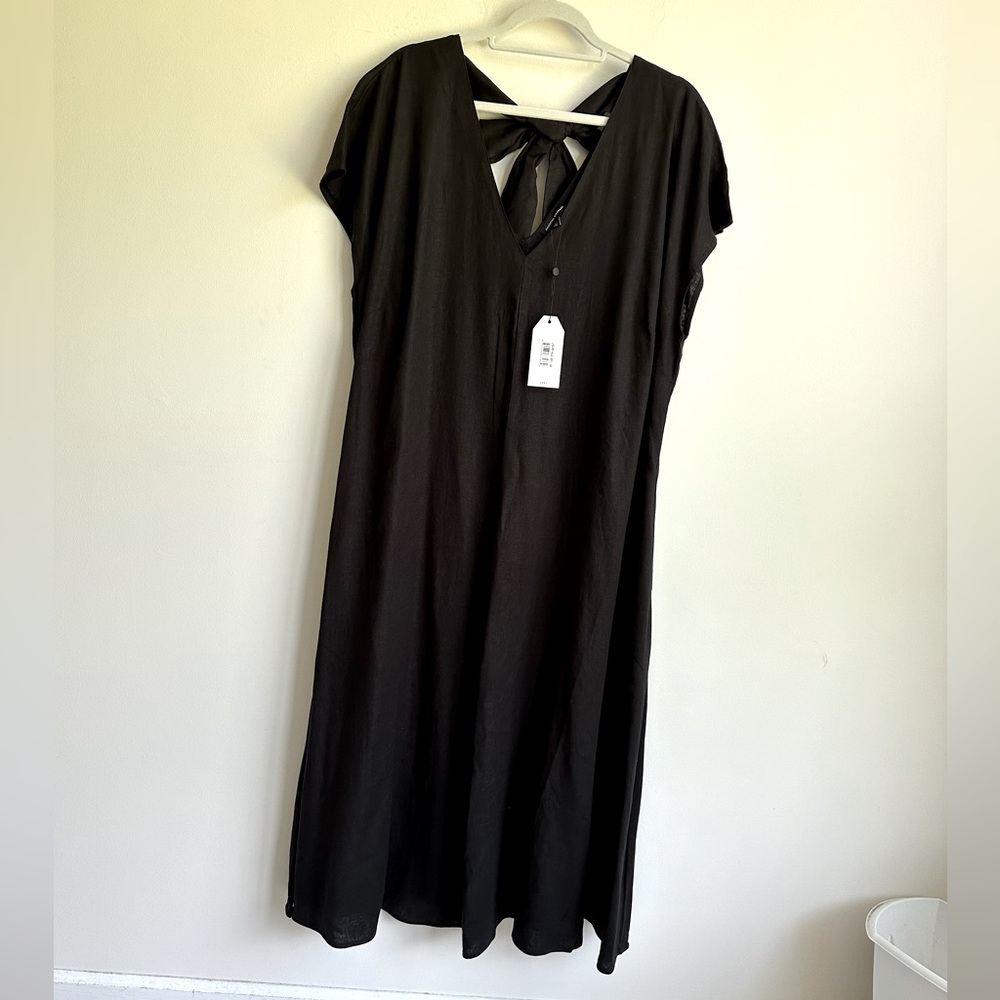 Universal Standard Lourve Bow Back Linen dress